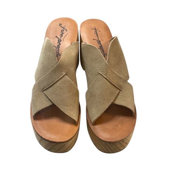 NEW FREE PEOPLE Kora Platform Clog In Taupe Suede Sz 41 /11 Wood Heels Open Toe - Picture 3 of 8